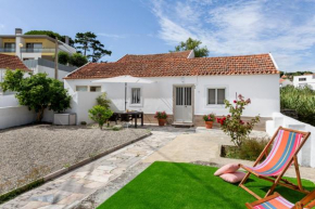 JOIVY Quaint house with Patio